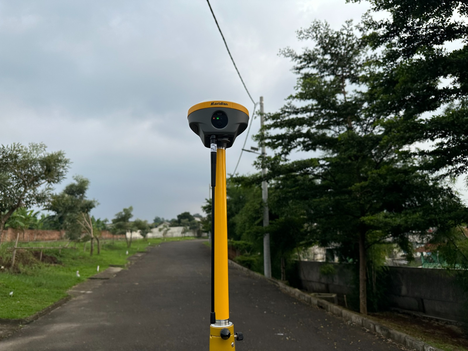 MERIDIAN M20 LASER - HIGH PRECISION LASER GNSS RTK